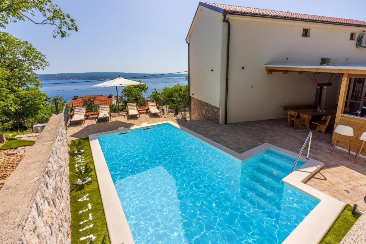 Villa Antani With Heated Pool, Sauna & Jacuzzi Цриквениця Екстер'єр фото