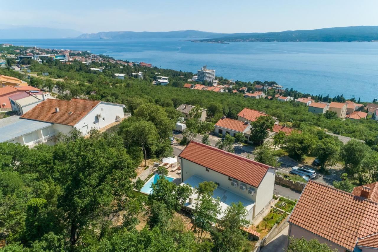 Villa Antani With Heated Pool, Sauna & Jacuzzi Цриквениця Екстер'єр фото